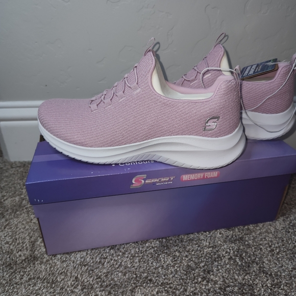 Sketches Memory Foam Shoes - Picture 2 of 5